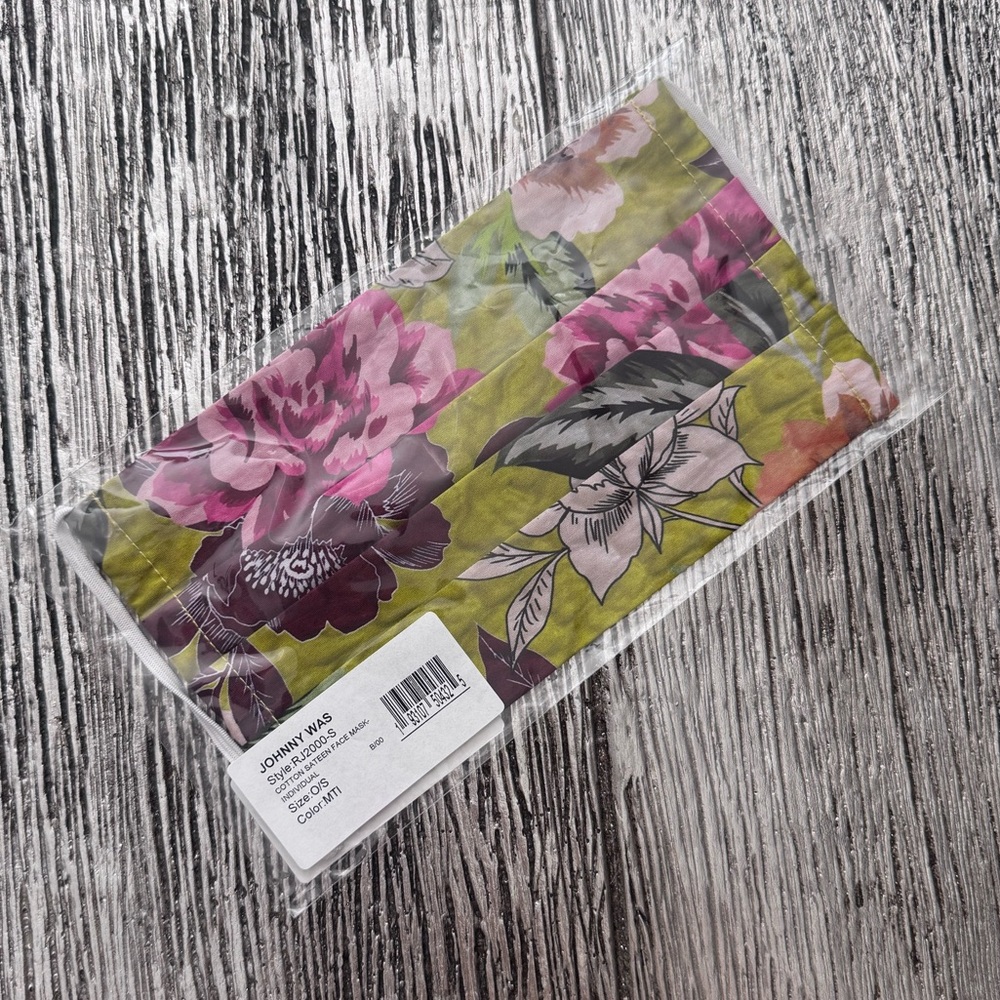 🆕 Johnny Was Fabric Sample 💐